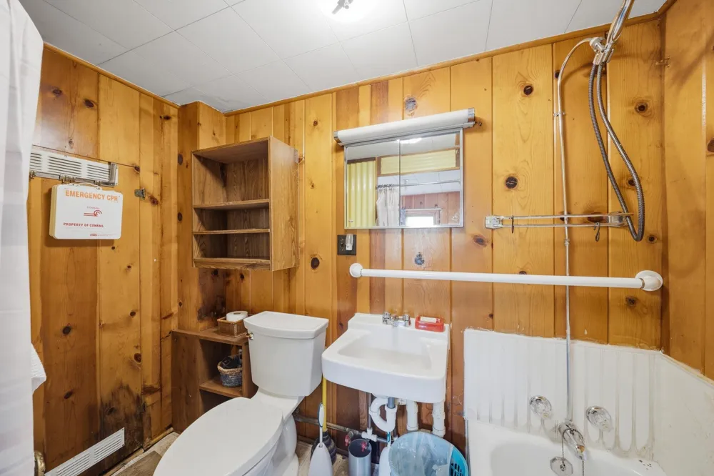 1196 Lakeview Drive Brooklyn, MI 49230