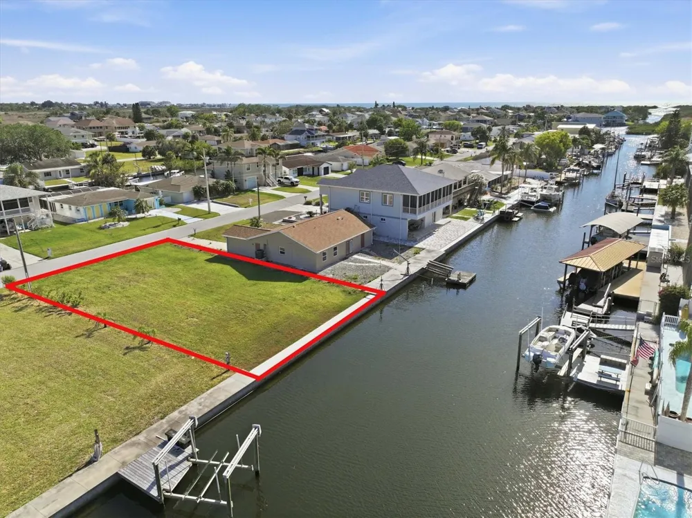 7429 HATTERAS DRIVE Hudson, FL 34667