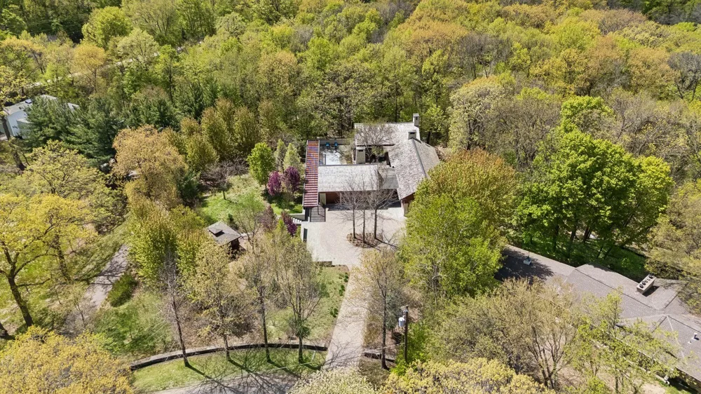 20545 Linden Road Deephaven, MN 55331