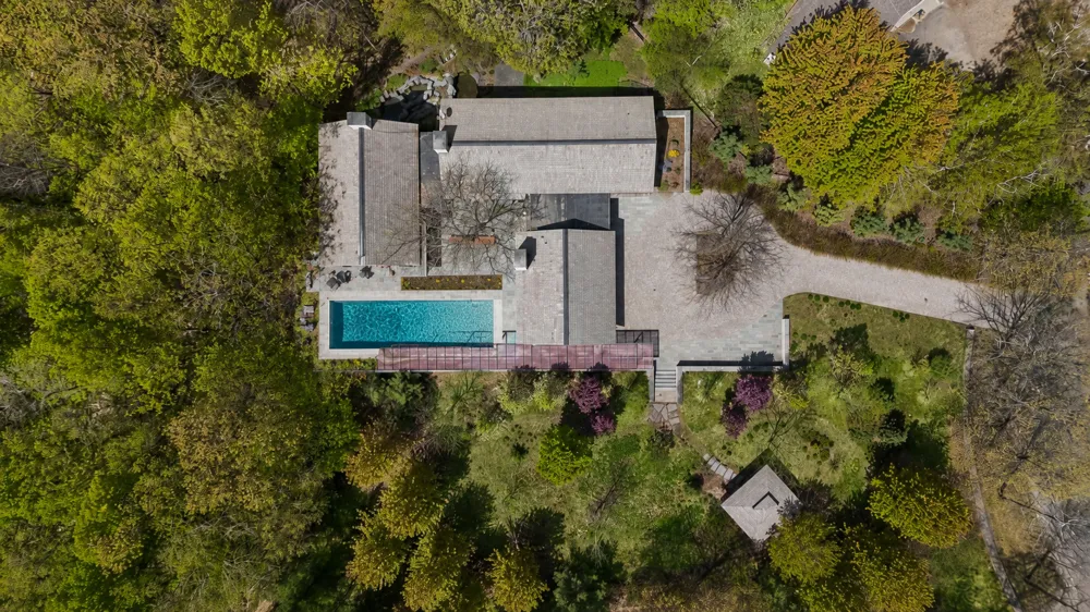 20545 Linden Road Deephaven, MN 55331