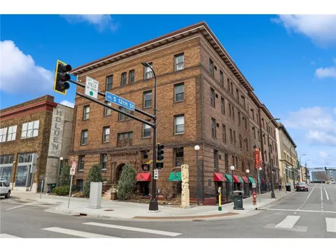 1204 Harmon Place #10