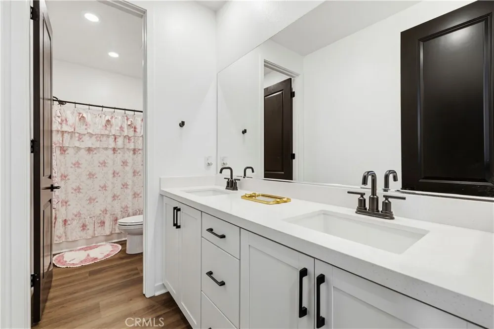 28445 Sunny Ridge Terrace Castaic, CA 91384