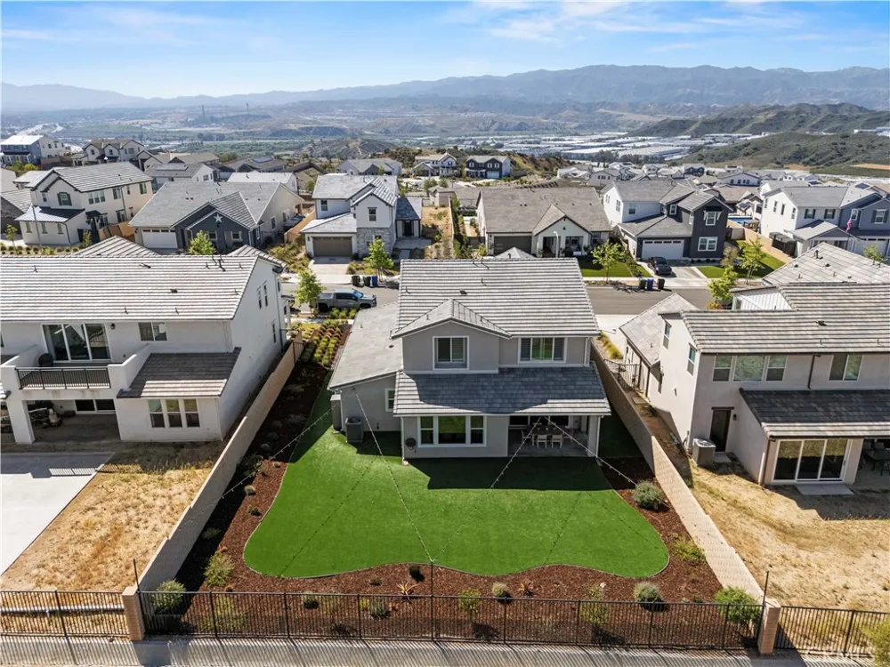 28445 Sunny Ridge Terrace Castaic, CA 91384