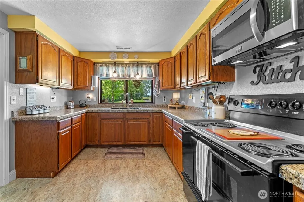 24501 NE 29th Avenue Ridgefield, WA 98642