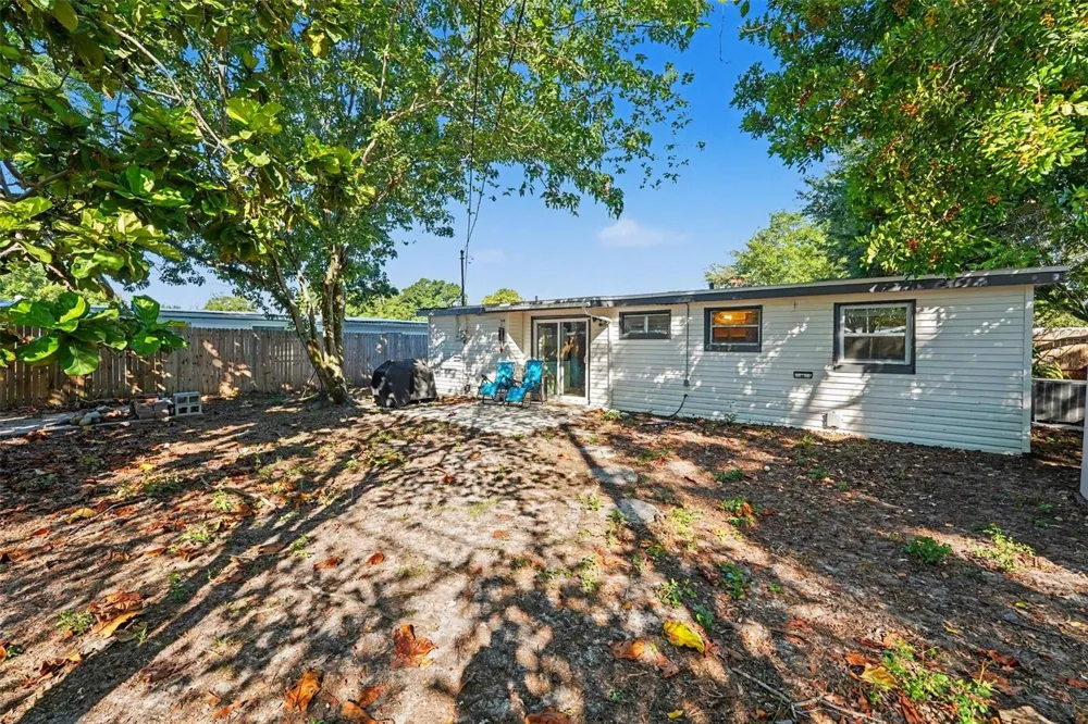 8036 ROSE TERRACE Seminole, FL 33777
