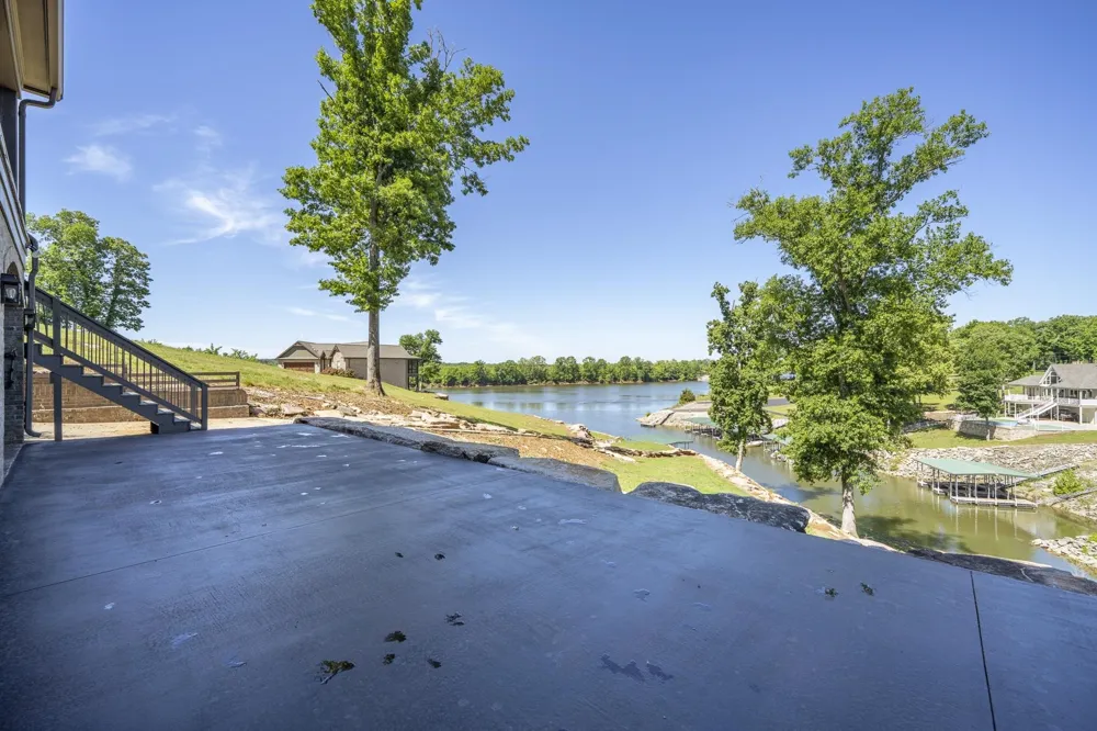 202 RIVERBEND LN Bath Springs, TN 38311