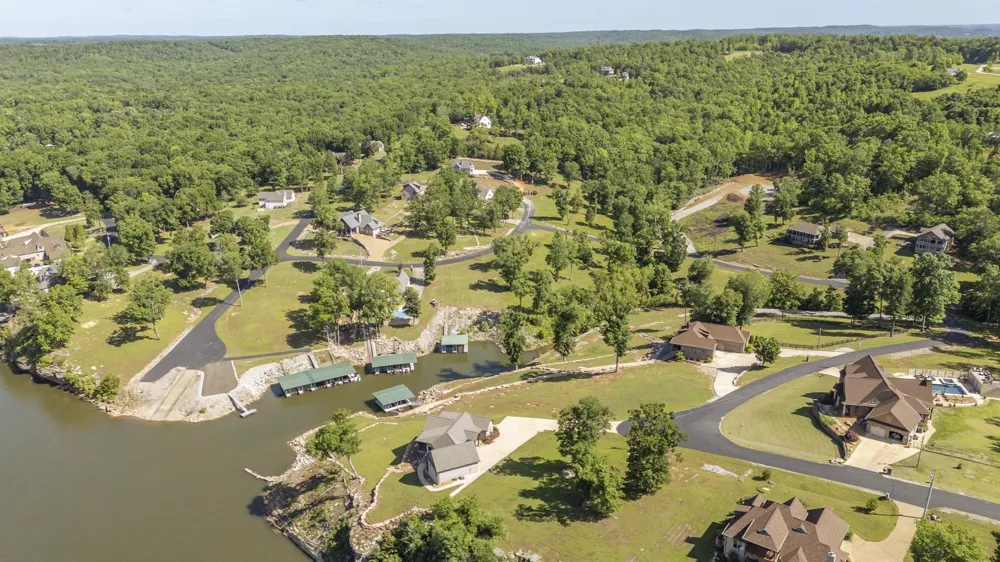 202 RIVERBEND LN Bath Springs, TN 38311