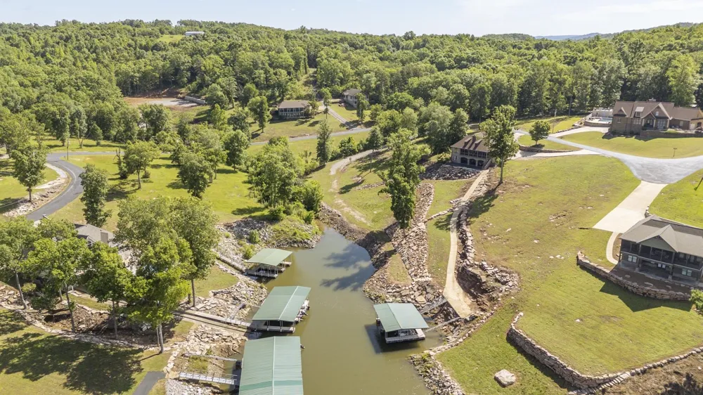 202 RIVERBEND LN Bath Springs, TN 38311