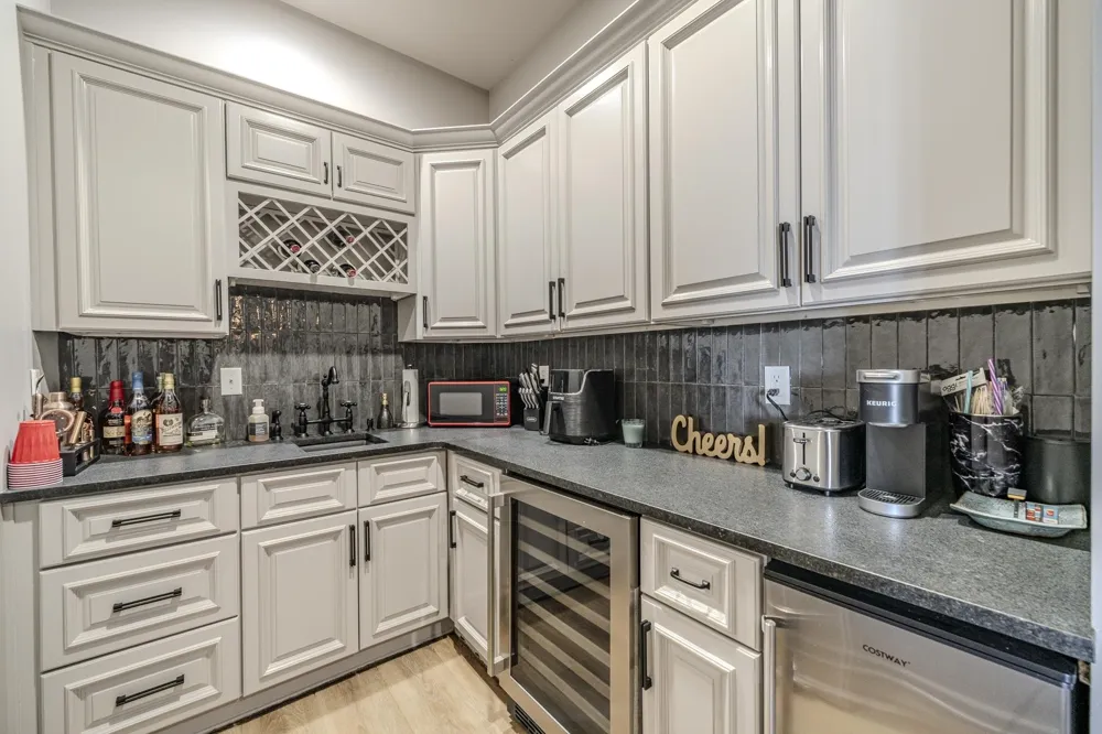 202 RIVERBEND LN Bath Springs, TN 38311