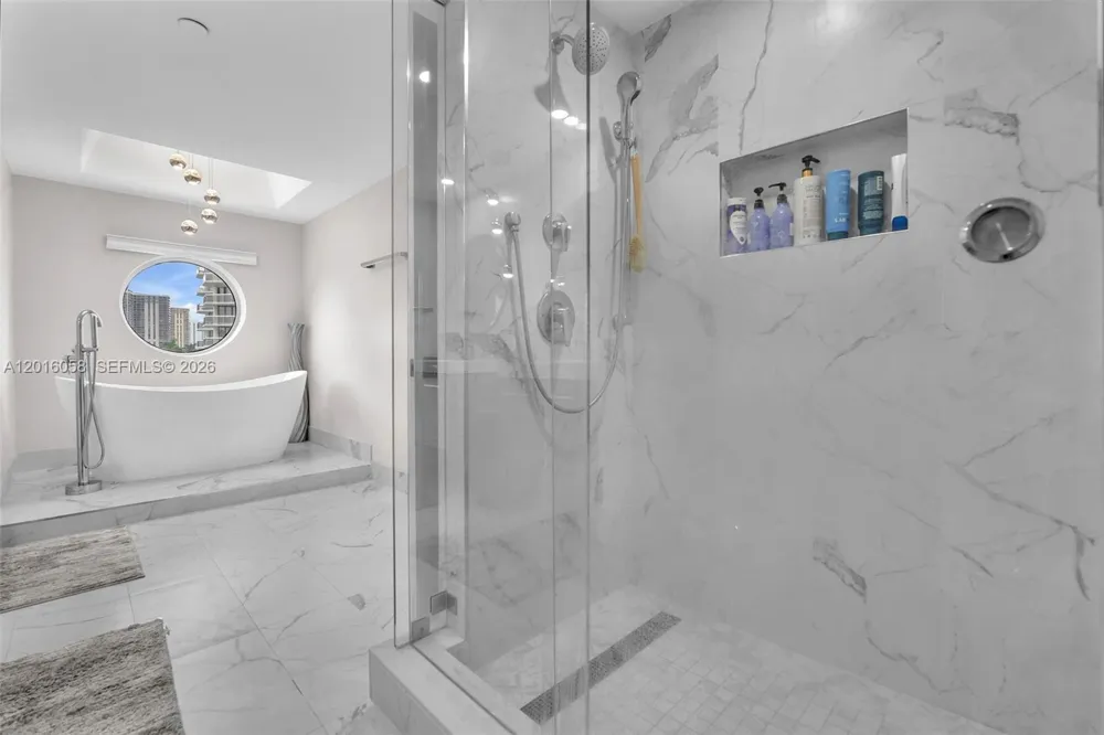 20191 E Country Club Dr #601 Aventura, FL 33180
