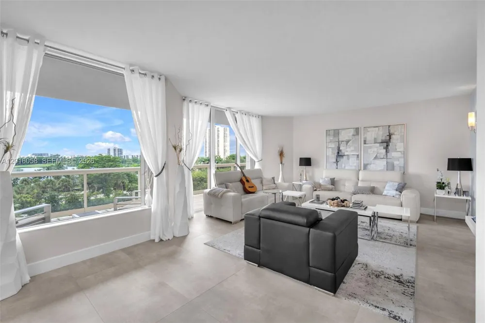 20191 E Country Club Dr #601 Aventura, FL 33180