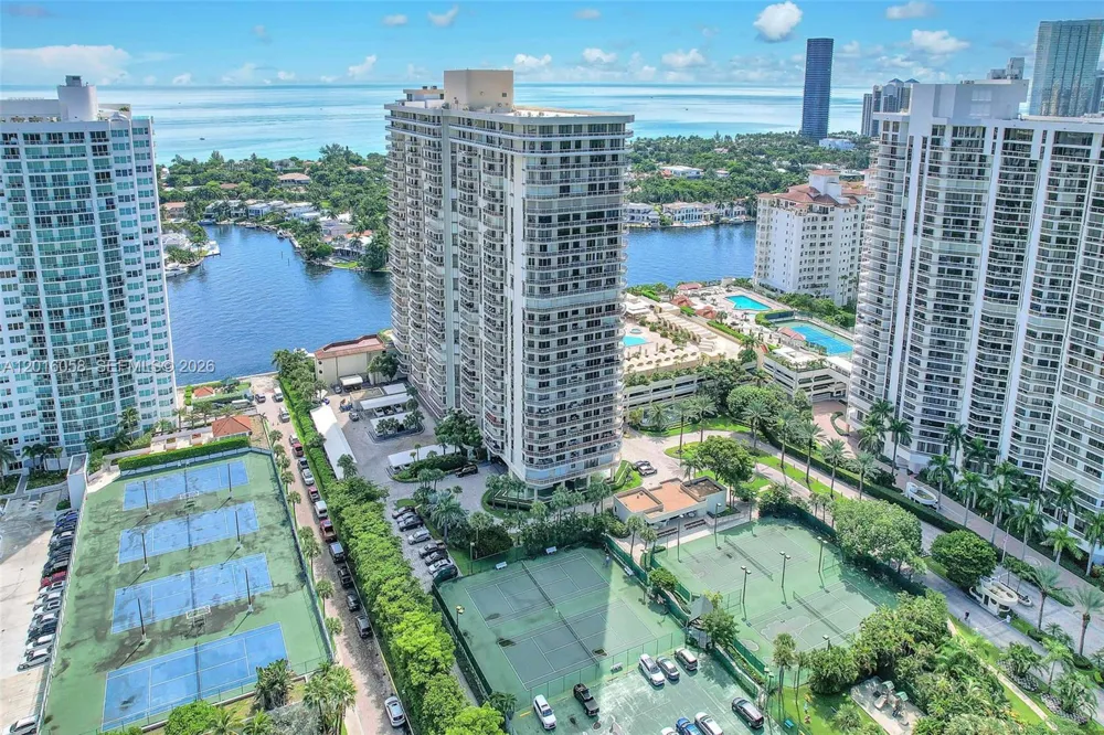 20191 E Country Club Dr #601 Aventura, FL 33180
