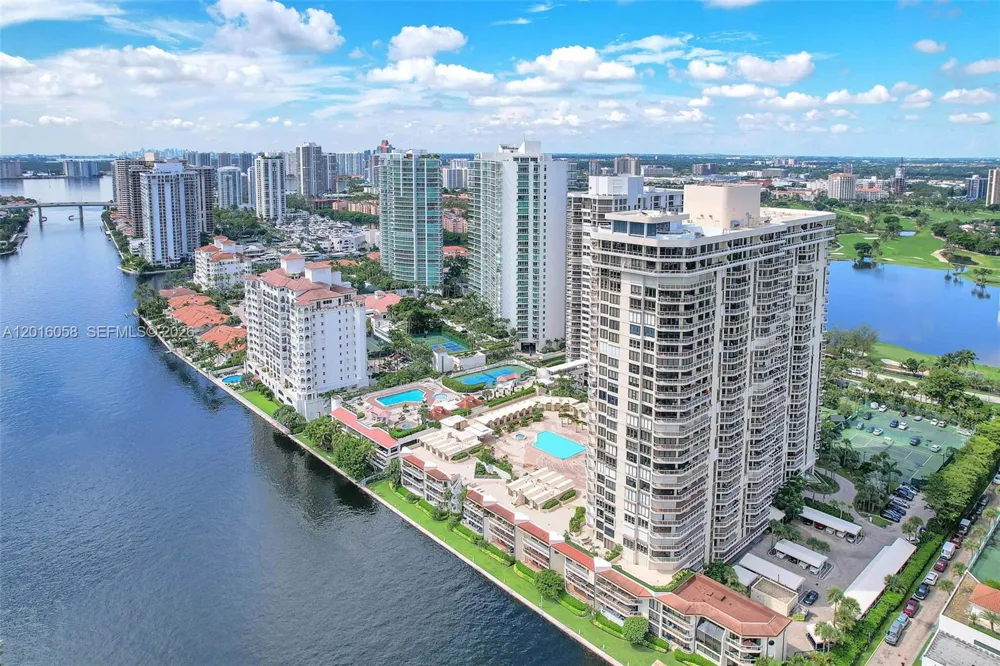 20191 E Country Club Dr #601 Aventura, FL 33180