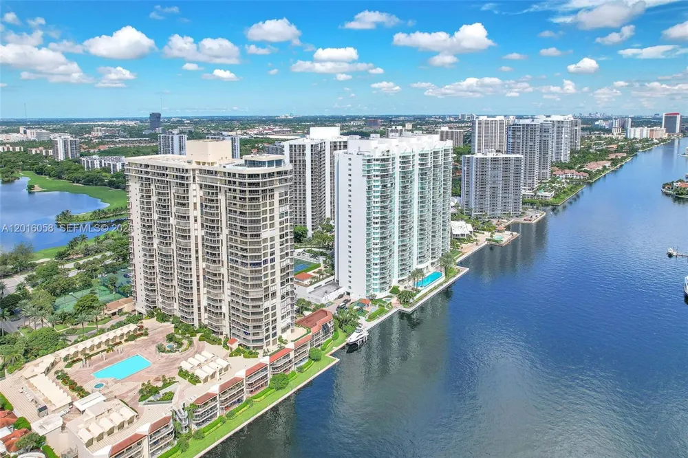 20191 E Country Club Dr #601 Aventura, FL 33180
