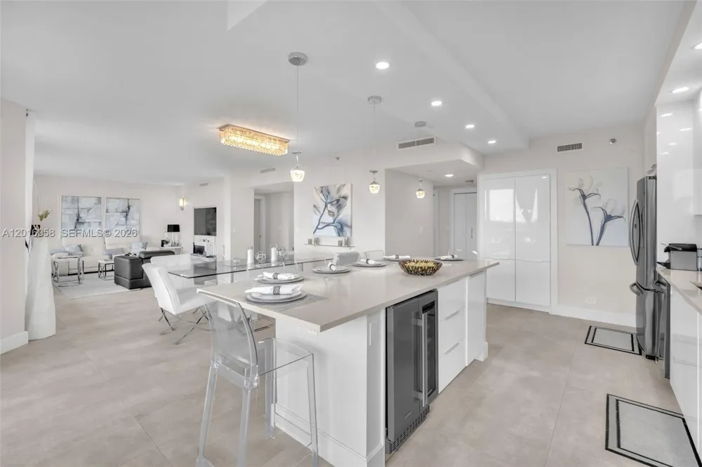 20191 E Country Club Dr #601 Aventura, FL 33180