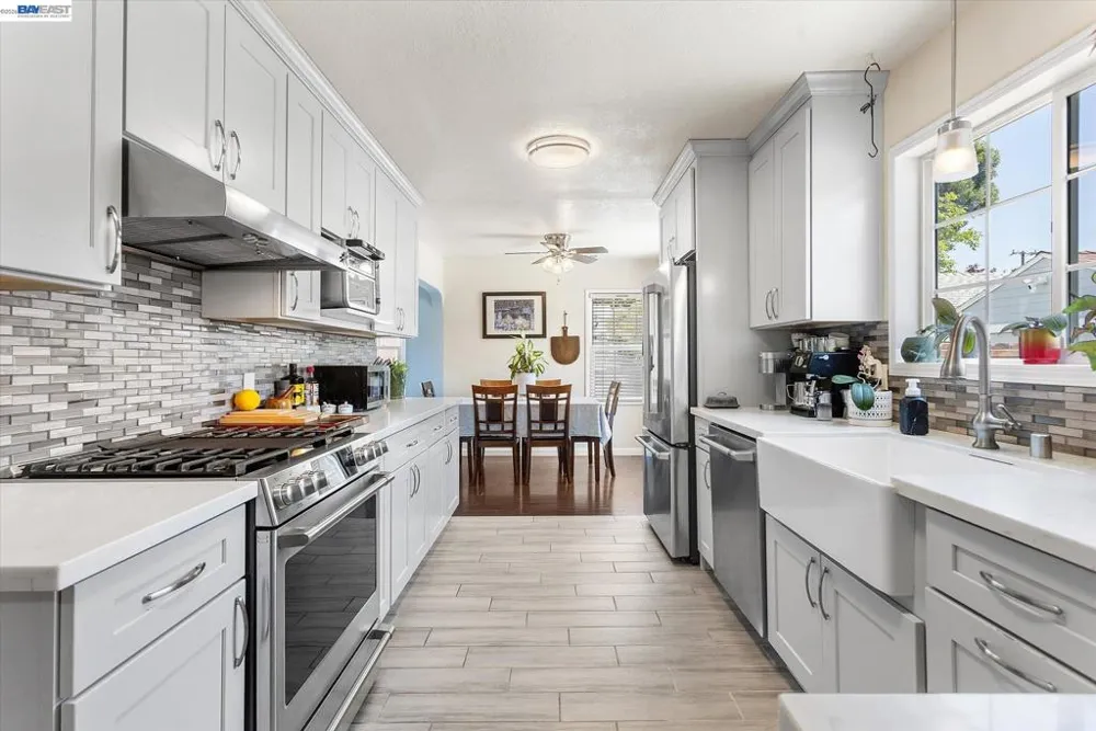 381 Lexington Ave San Leandro, CA 94577