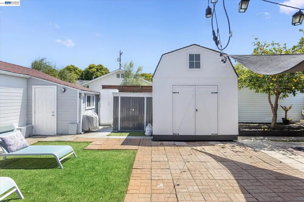 381 Lexington Ave San Leandro, CA 94577