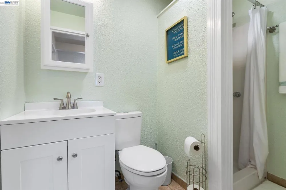 381 Lexington Ave San Leandro, CA 94577
