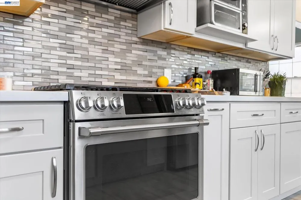 381 Lexington Ave San Leandro, CA 94577