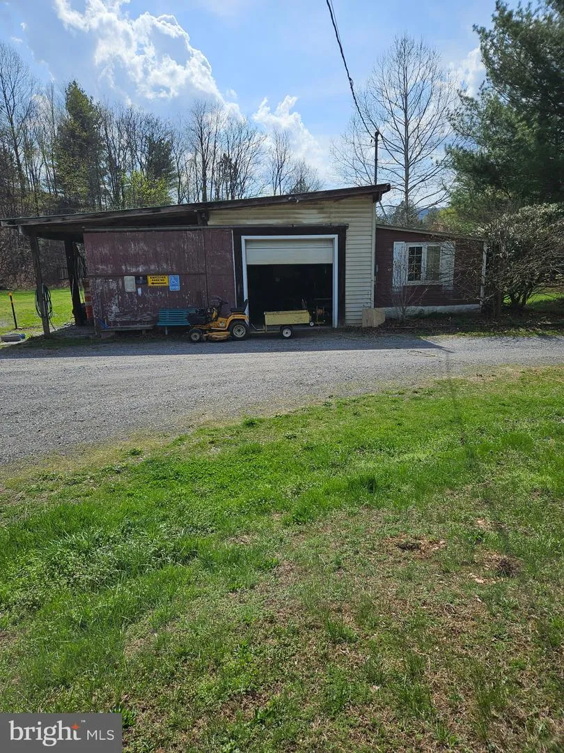 14721 ALBERT STAUB ROAD Thurmont, MD 21788
