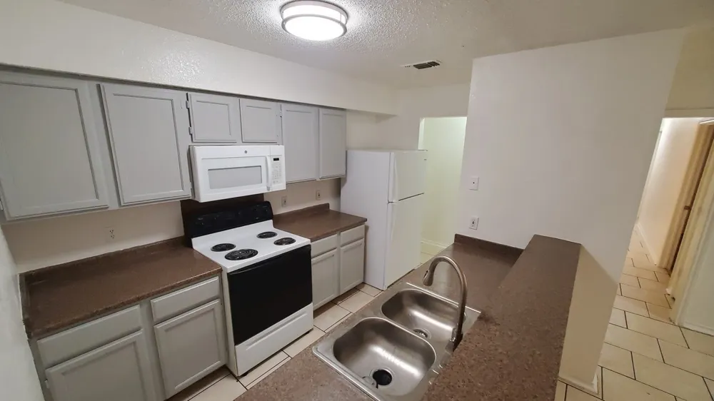 3427 Republic Drive Forest Hill, TX 76140