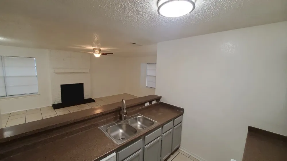 3427 Republic Drive Forest Hill, TX 76140