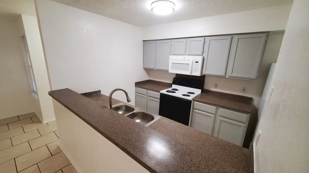 3427 Republic Drive Forest Hill, TX 76140