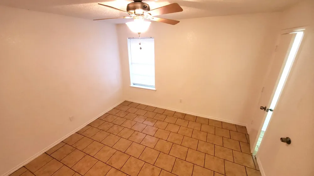 3427 Republic Drive Forest Hill, TX 76140