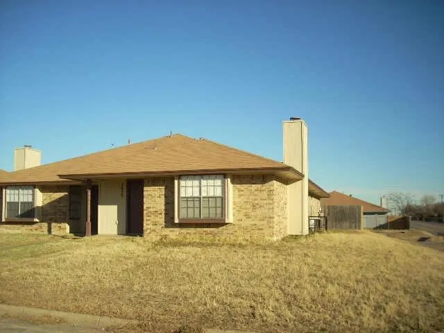 3427 Republic Drive Forest Hill, TX 76140