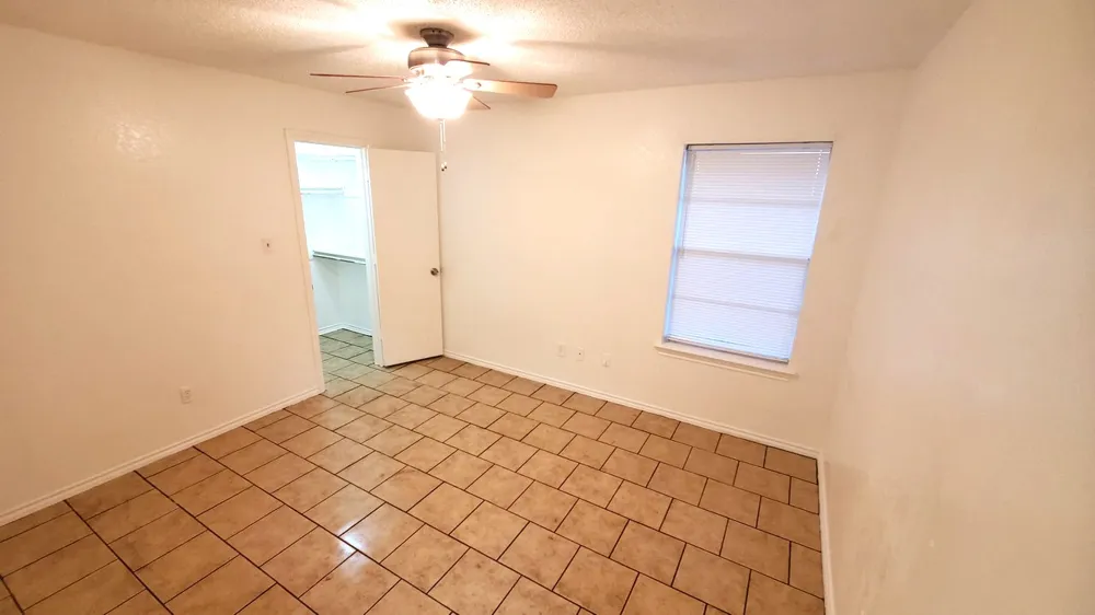 3427 Republic Drive Forest Hill, TX 76140
