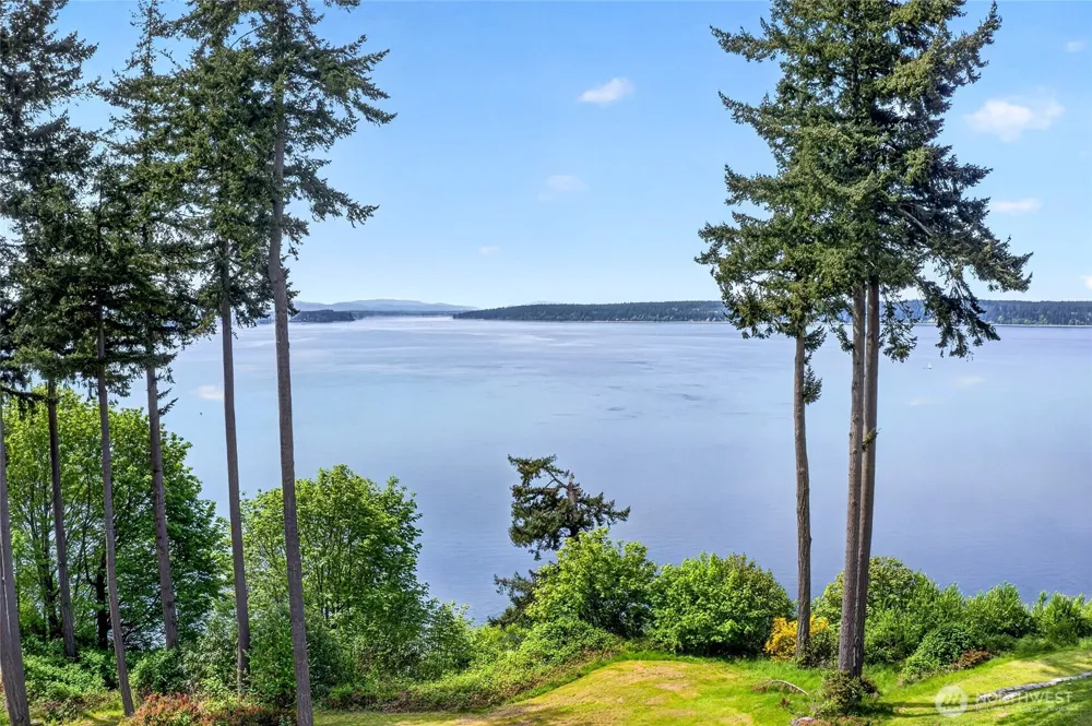 6902 190th Avenue SW Longbranch, WA 98351