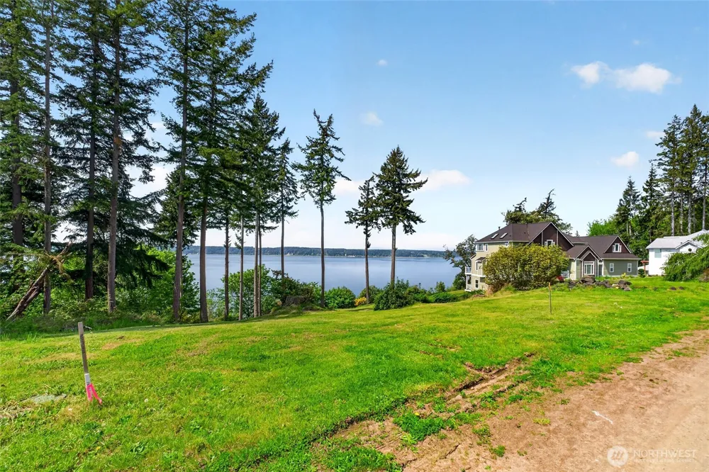 6902 190th Avenue SW Longbranch, WA 98351