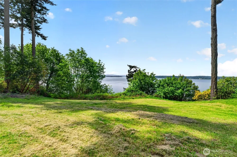 6902 190th Avenue SW Longbranch, WA 98351