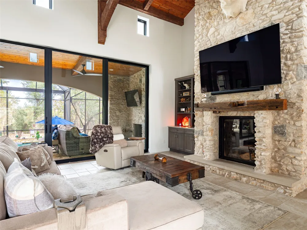 435 Gardenia Drive Wimberley, TX 78676
