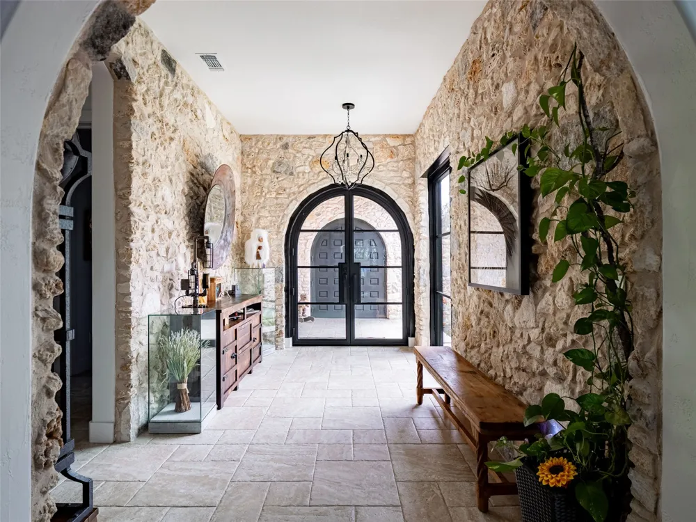 435 Gardenia Drive Wimberley, TX 78676