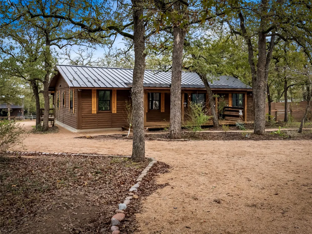 127 Marina Road Smithville, TX 78957