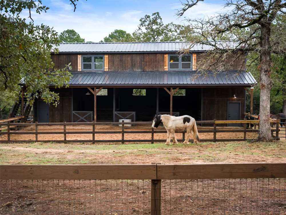 127 Marina Road Smithville, TX 78957