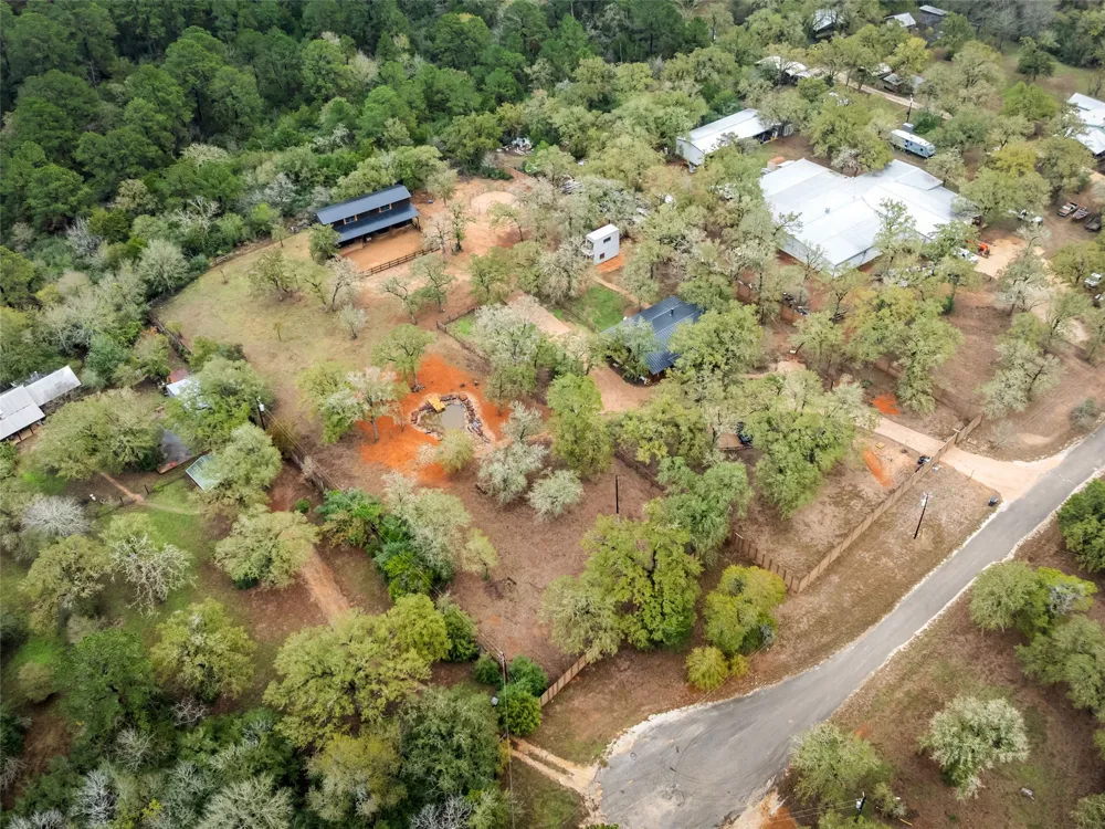 127 Marina Road Smithville, TX 78957