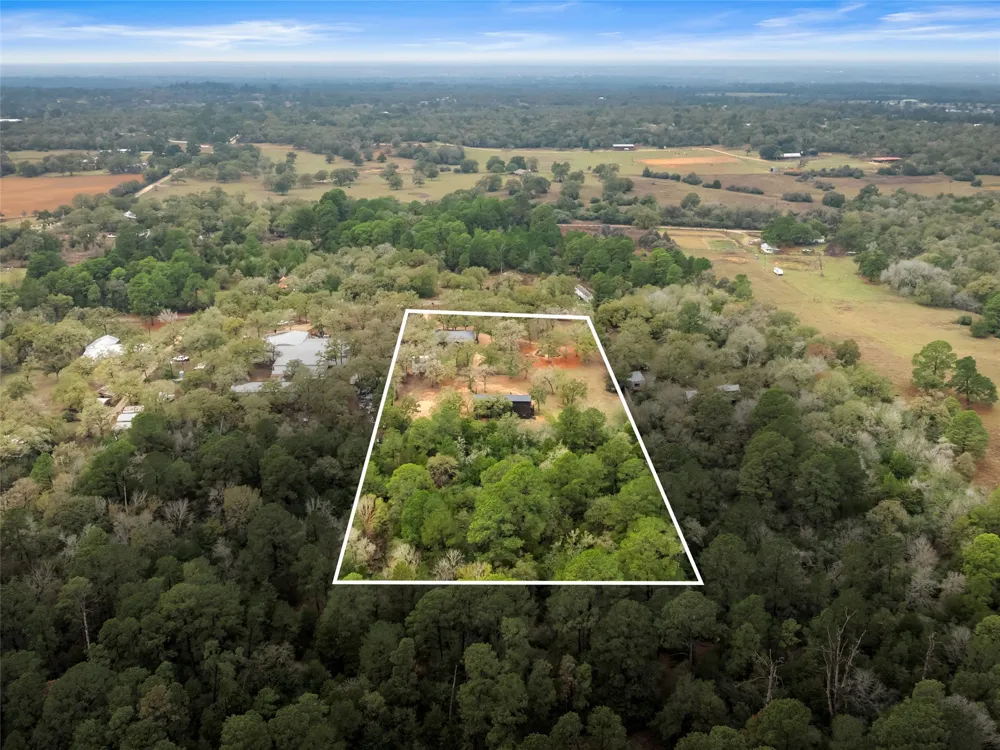 127 Marina Road Smithville, TX 78957