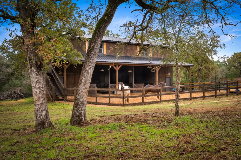 127 Marina Road Smithville, TX 78957