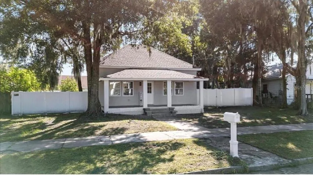 506 WARNELL STREET Plant City, FL 33563