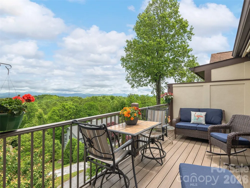 503 Fleetwood Plaza Laurel Park, NC 28739