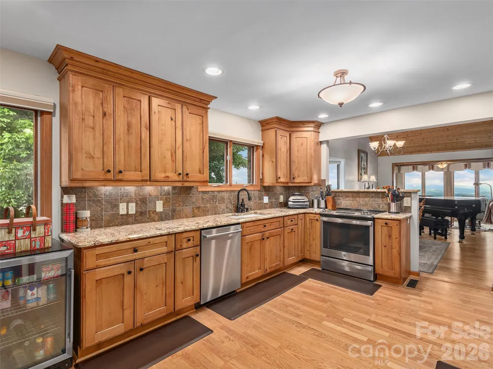 503 Fleetwood Plaza Laurel Park, NC 28739