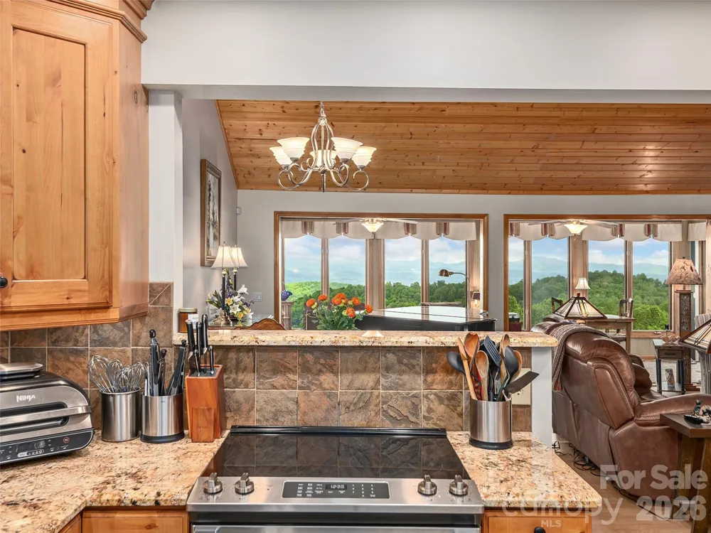503 Fleetwood Plaza Laurel Park, NC 28739