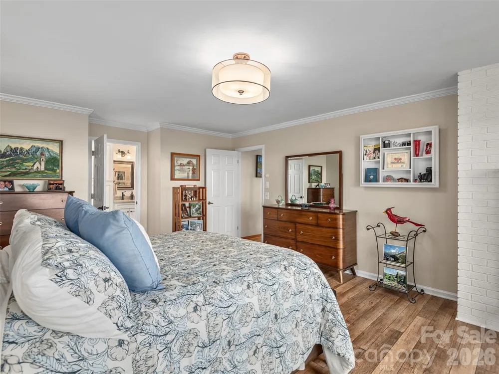 503 Fleetwood Plaza Laurel Park, NC 28739