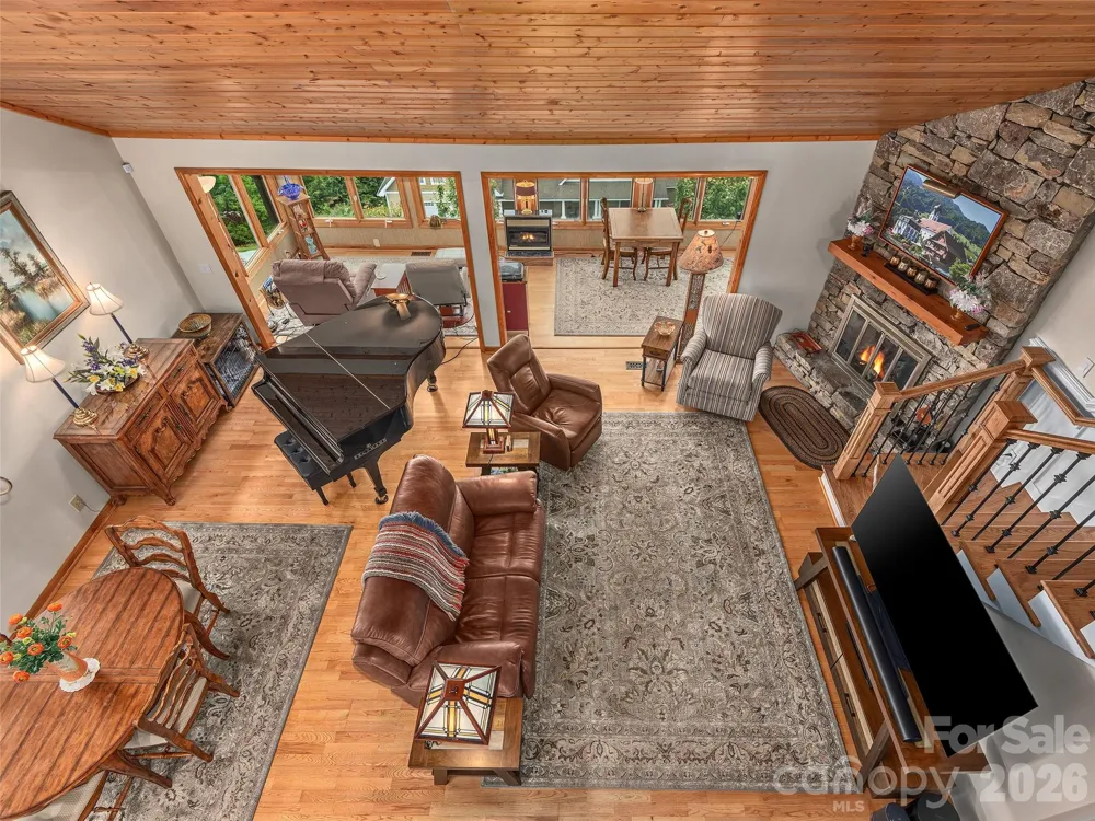 503 Fleetwood Plaza Laurel Park, NC 28739