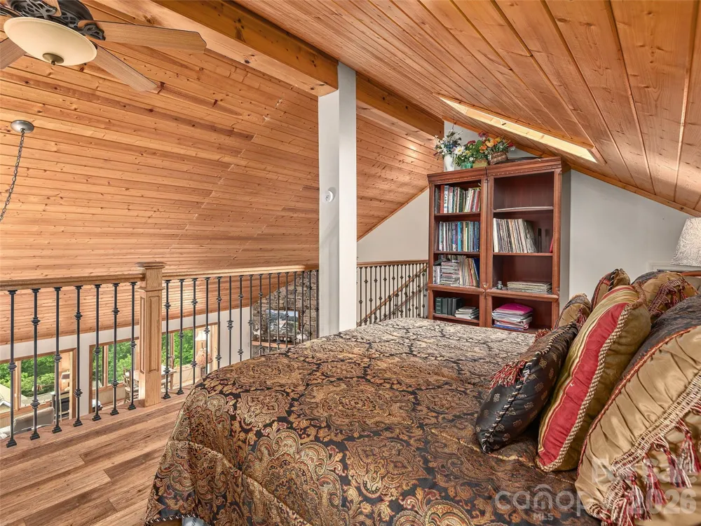 503 Fleetwood Plaza Laurel Park, NC 28739