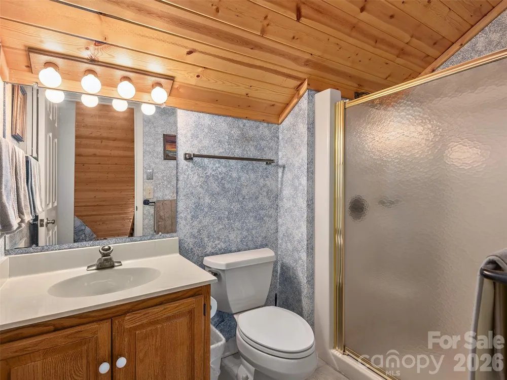 503 Fleetwood Plaza Laurel Park, NC 28739