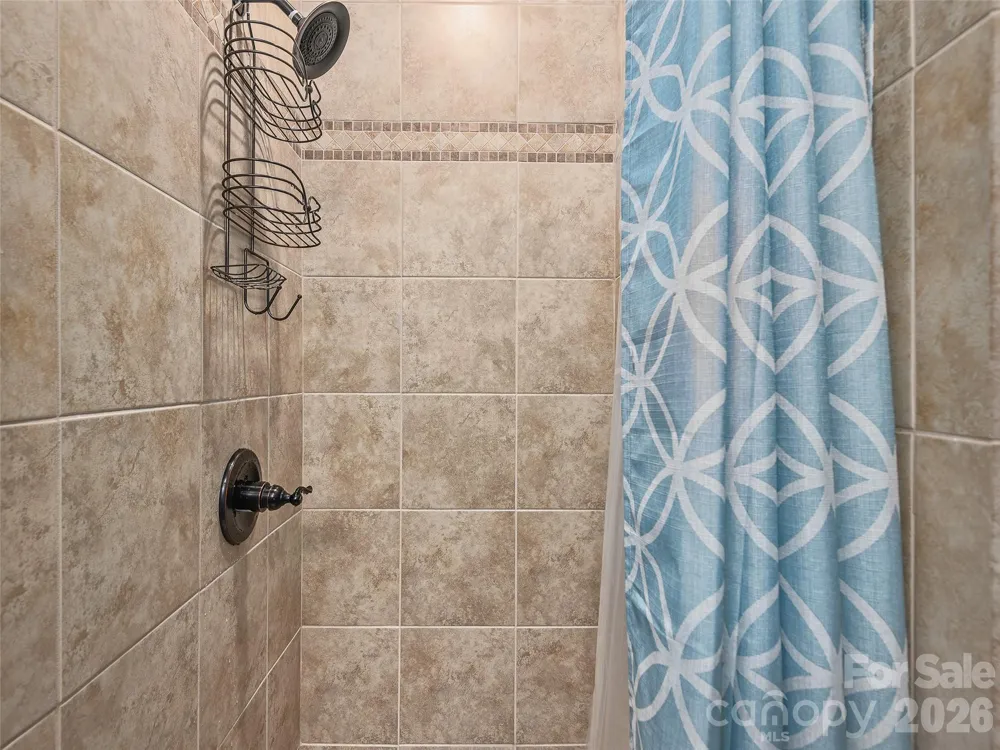 503 Fleetwood Plaza Laurel Park, NC 28739