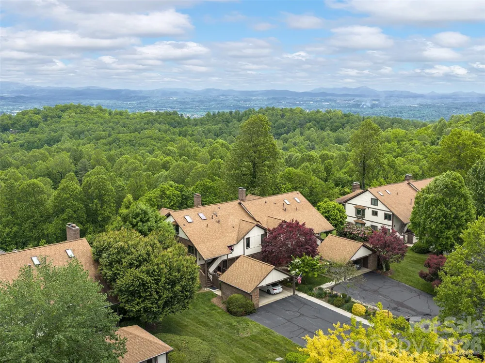 503 Fleetwood Plaza Laurel Park, NC 28739